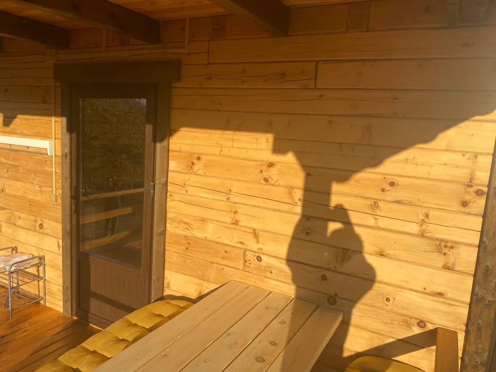 Кедровый коттедж в живописном месте Чемала