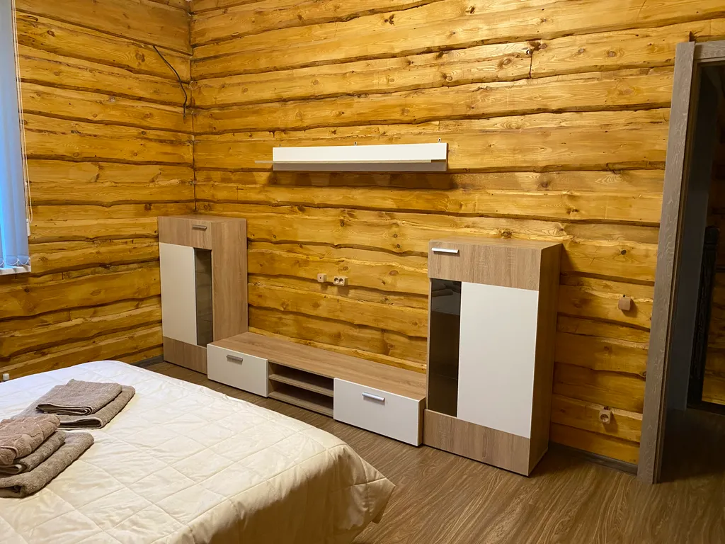 Дом с бассейном и сауной