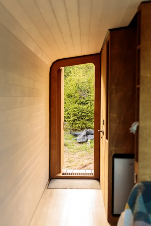 Дом Немо с уличной купелью  в лесу