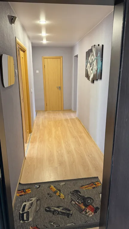 Уютная двух комнатная квартира в центре.