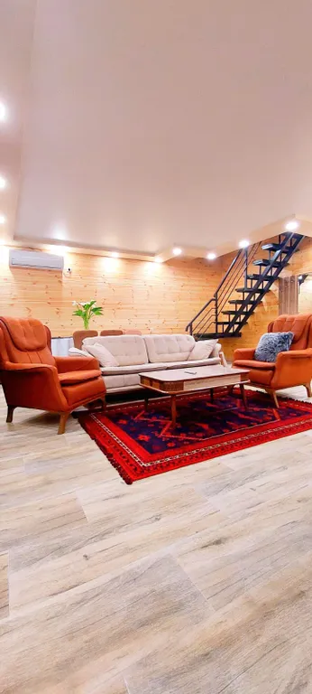 Коттедж с видом на город