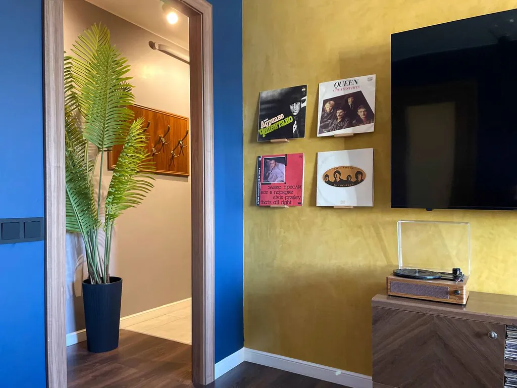 Трёхкомнатная квартира с видом на набережную в центре В. Новгорода