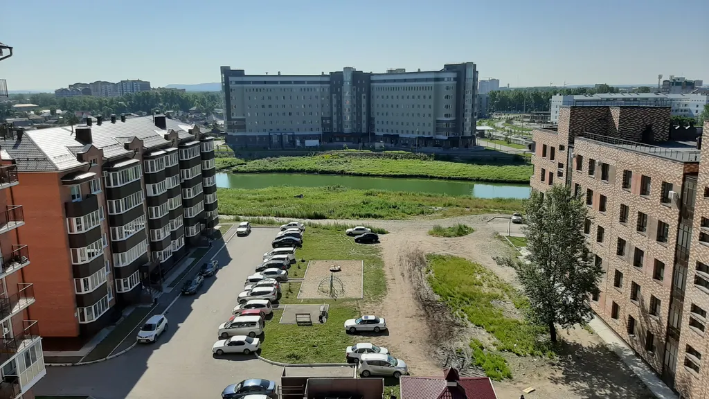 Чистая и уютная студия с видом на долину Енисея