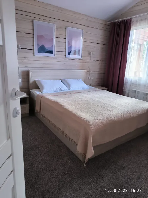 Коттедж на большую компанию близко от подъёмника