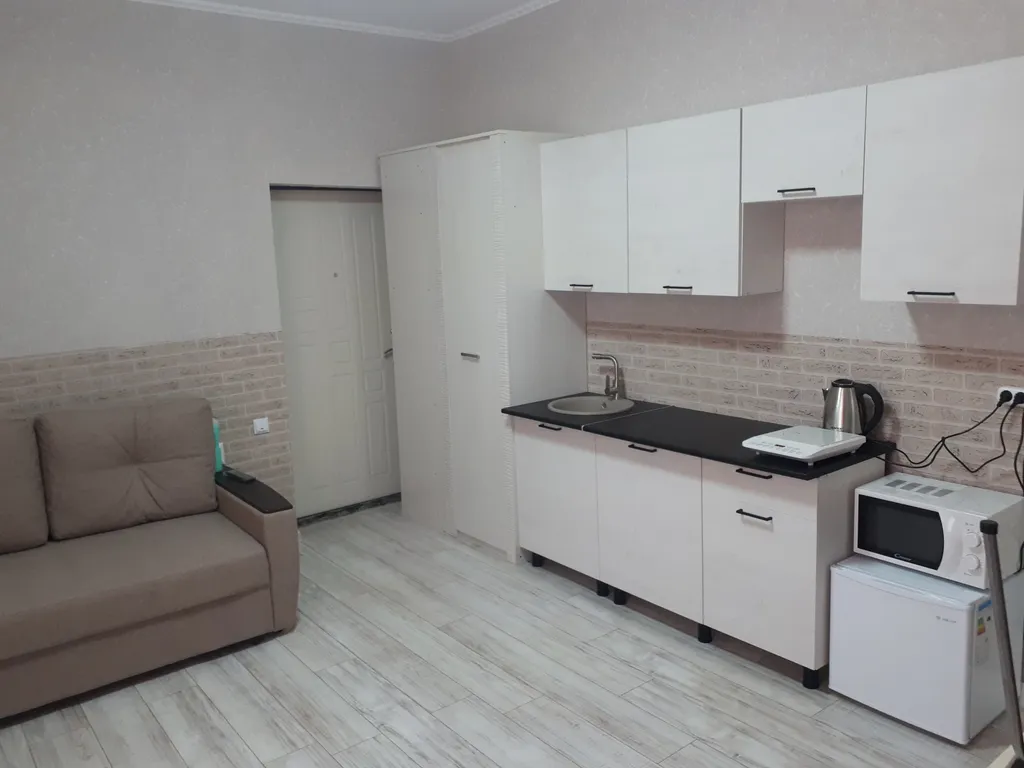 Квартира-студия Тихий уголок Адлера