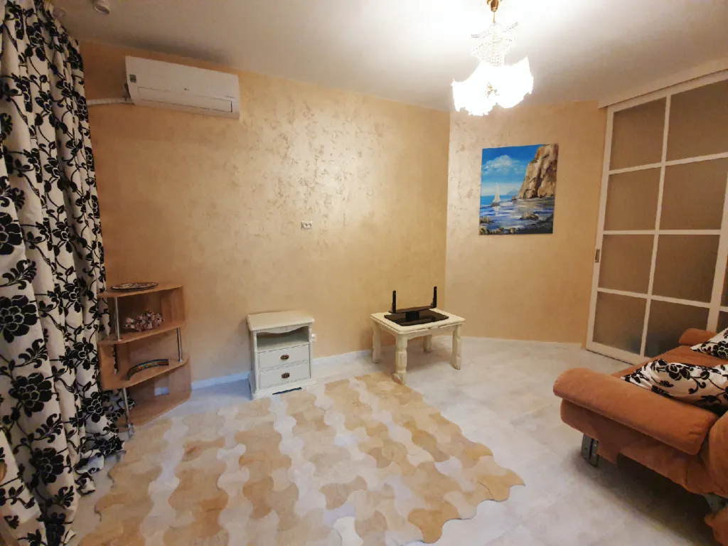 Двухкомнатная квартира у моря