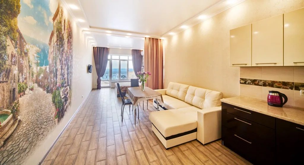 Апартаменты в 20 метрах от моря Наш Парус