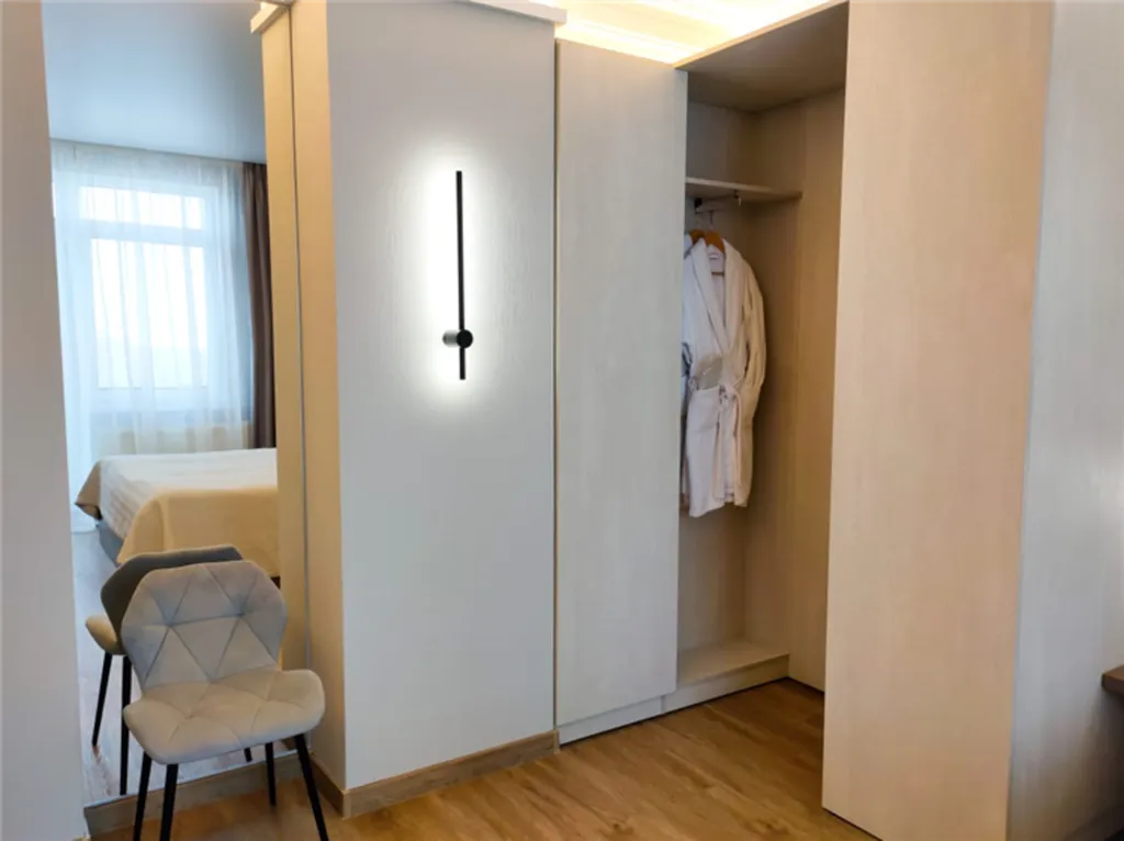 Люкс двухкомнатный с прямым видом на море и балконом (Корп.В)