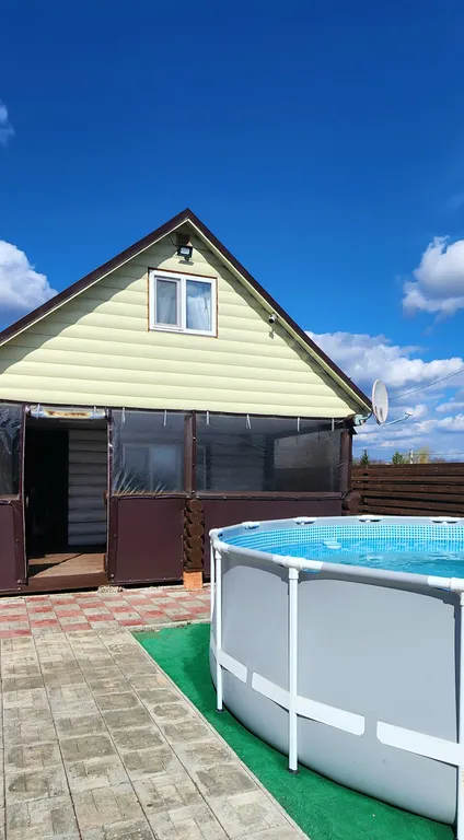 Уютный срубовой дом возле леса с тремя озёрами