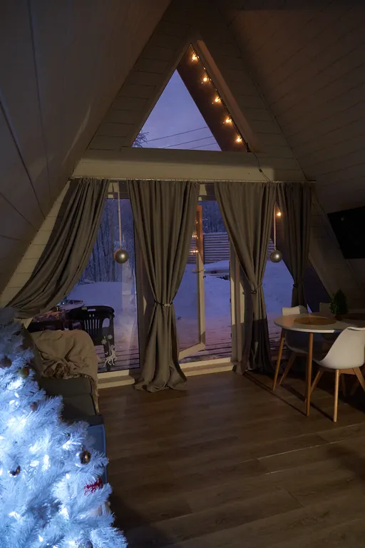 Домик А-фрейм с купелью