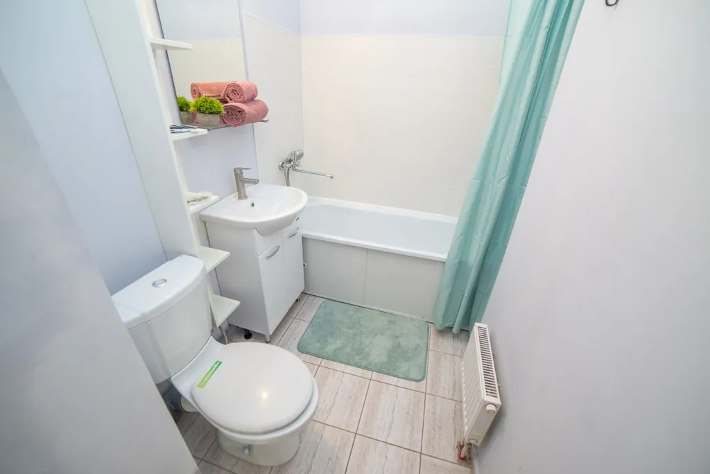 Студия с балконом на Анатолия Муранова 12 для двоих