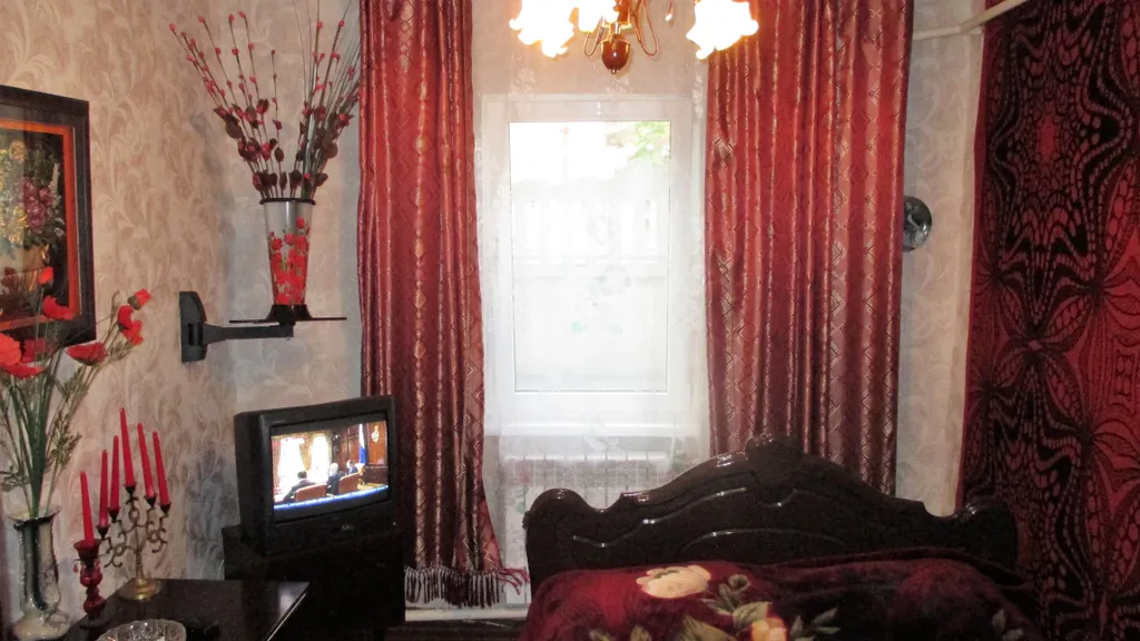 Уютная комната рядом с морем