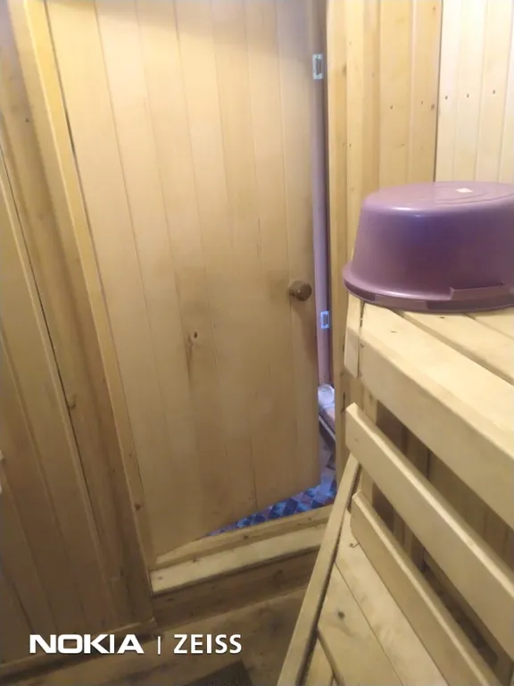 Страна Див на 2 гектарах земли, в изоляции и с озером