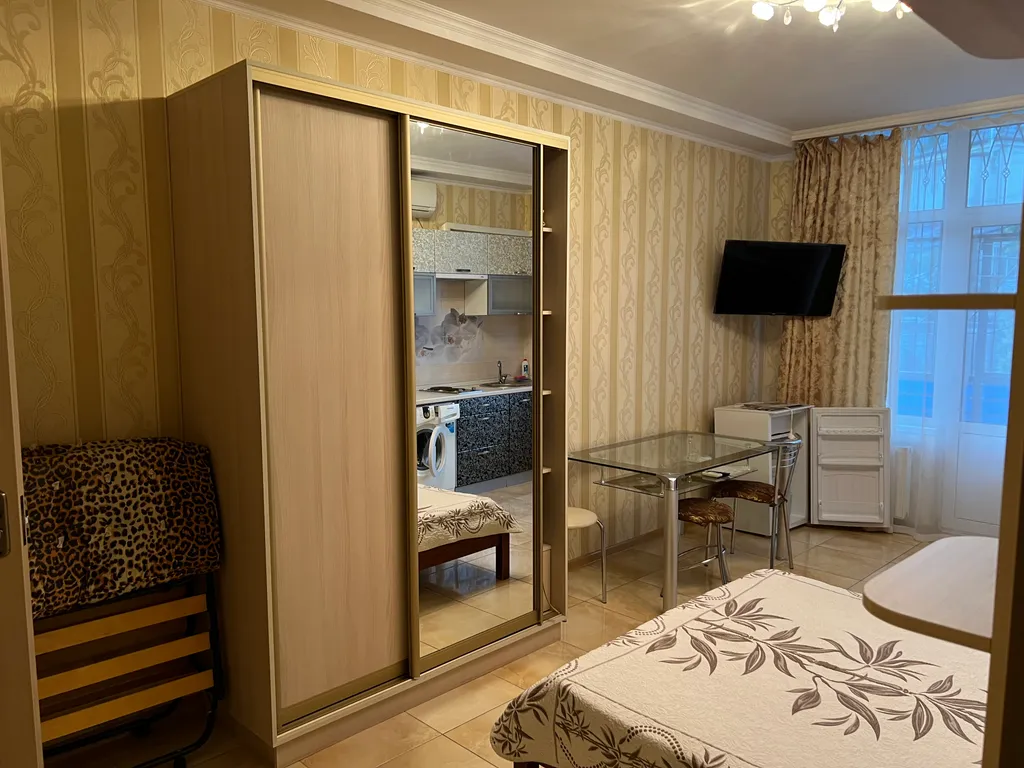 Уютная студия у набережной Ялты