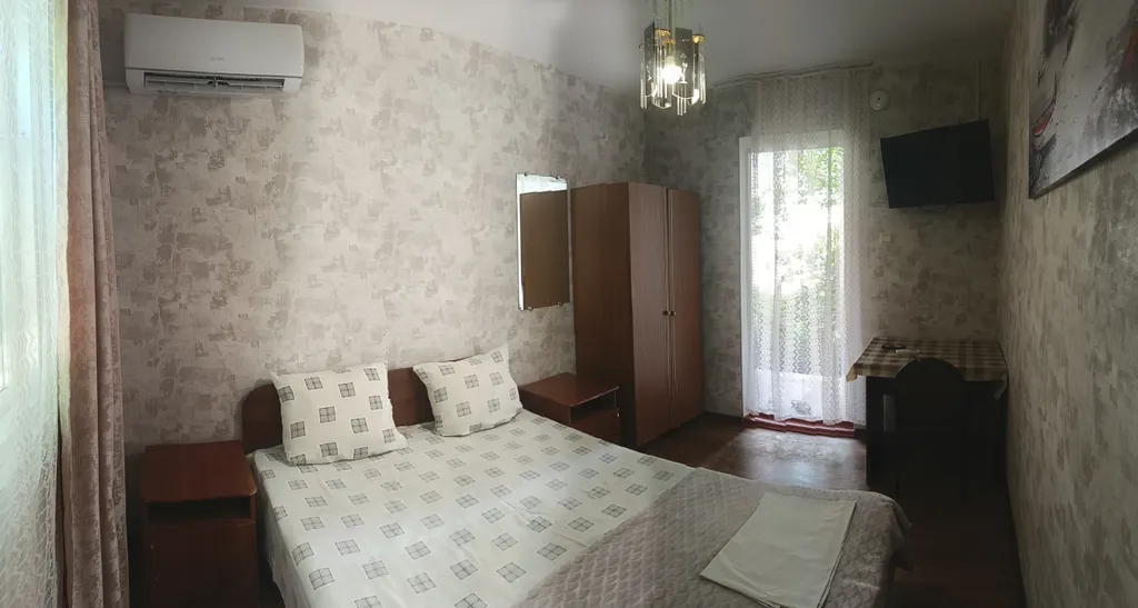 Улучшенный номер с 1 двуспальной кроватью