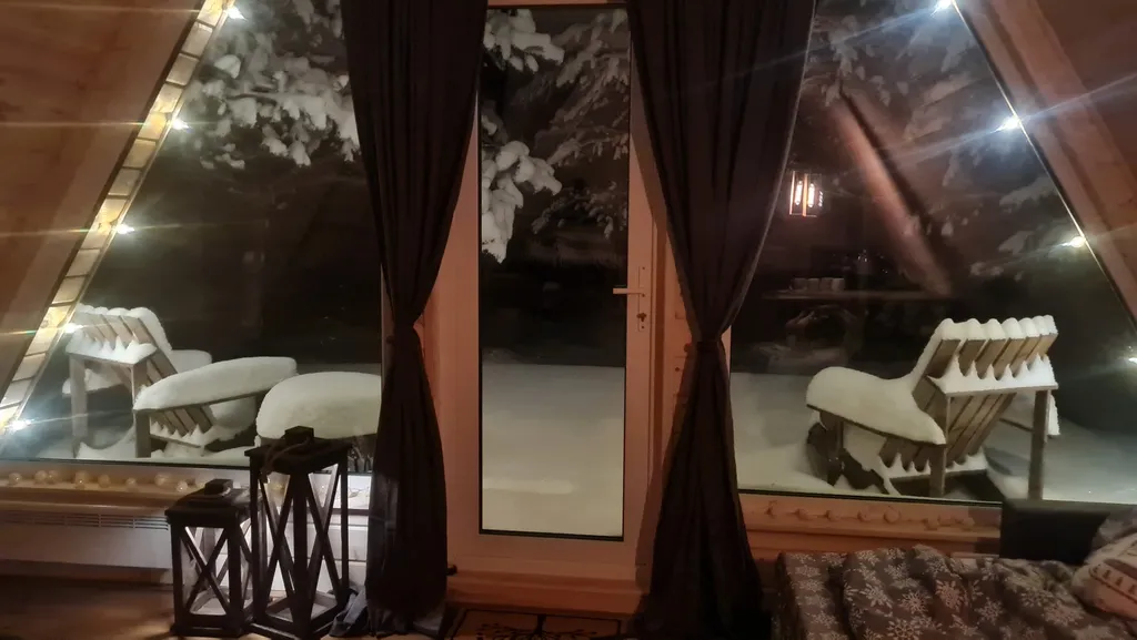 Домик в лесу Волчье логово