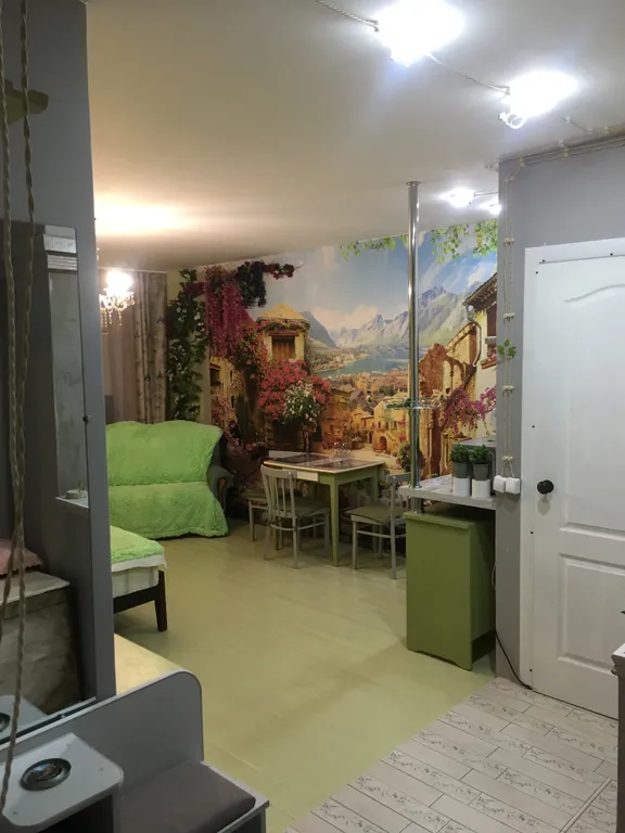 Старый дворик, где уютно и тепло