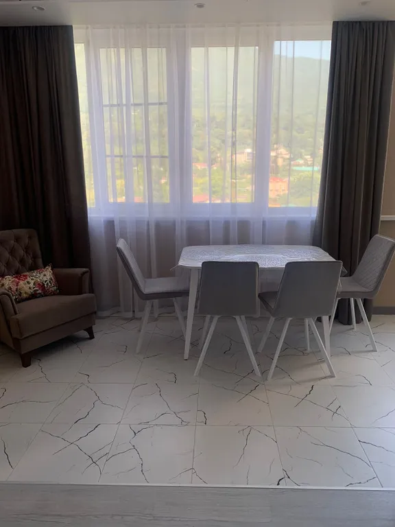 Квартира 2х комнатная уютная квартира — Гагра