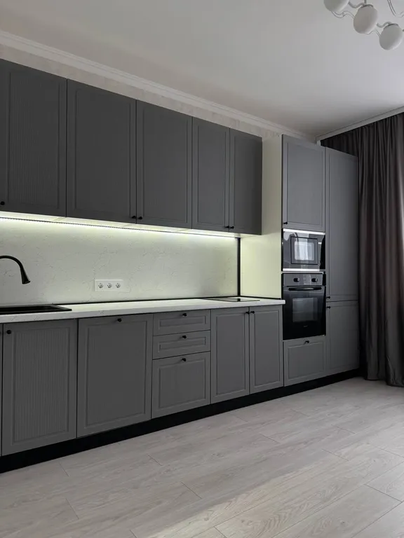 Уютная квартира бизнес-класса с камином