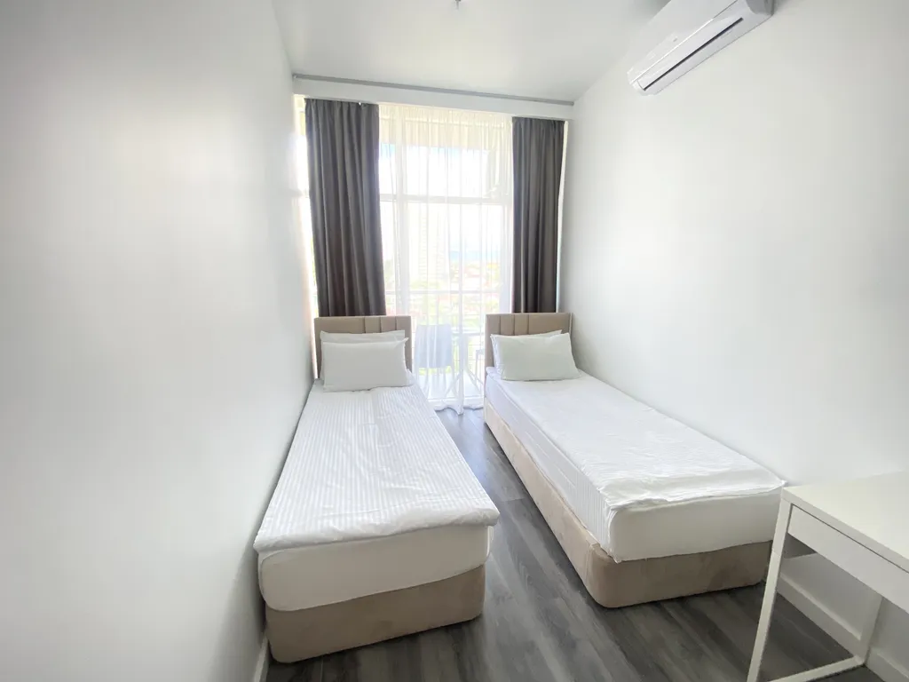 Апартамент с 2 спальнями и с 2 балконами