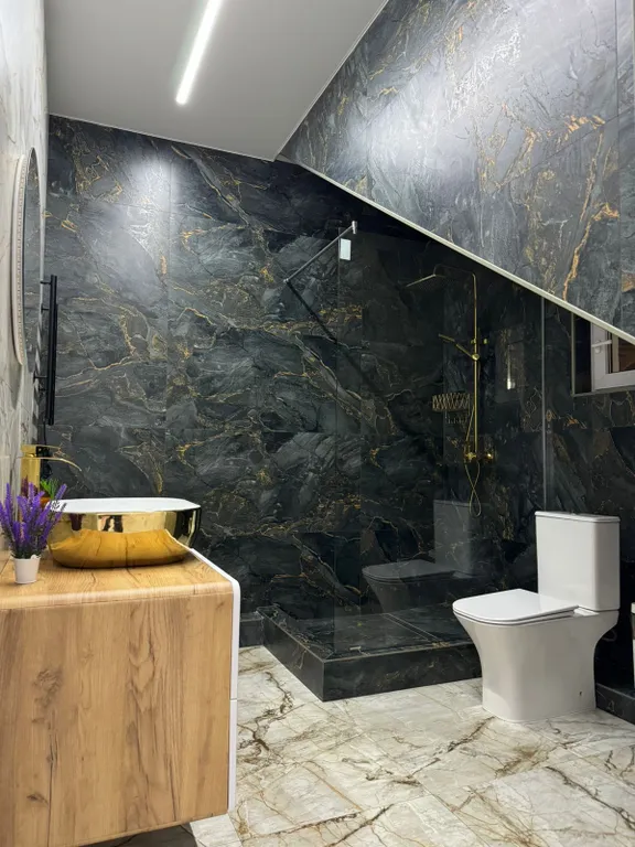 Дом с баней и теплым бассейном