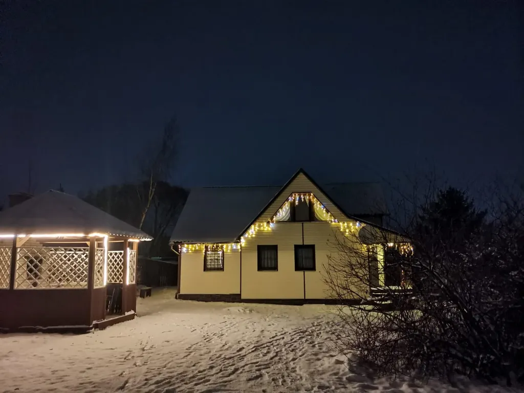 Уютный дом для отдыха или праздника