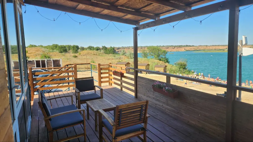 Уютная студия на берегу Голубого озера