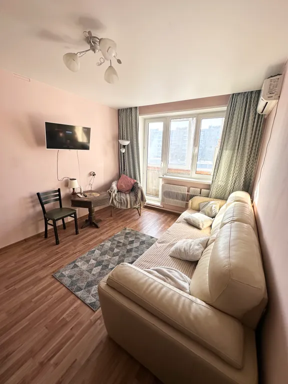 Квартира рядом с ТРЦ Мадагаскар и универсамом Звездный — аренда посуточно в Чебоксары