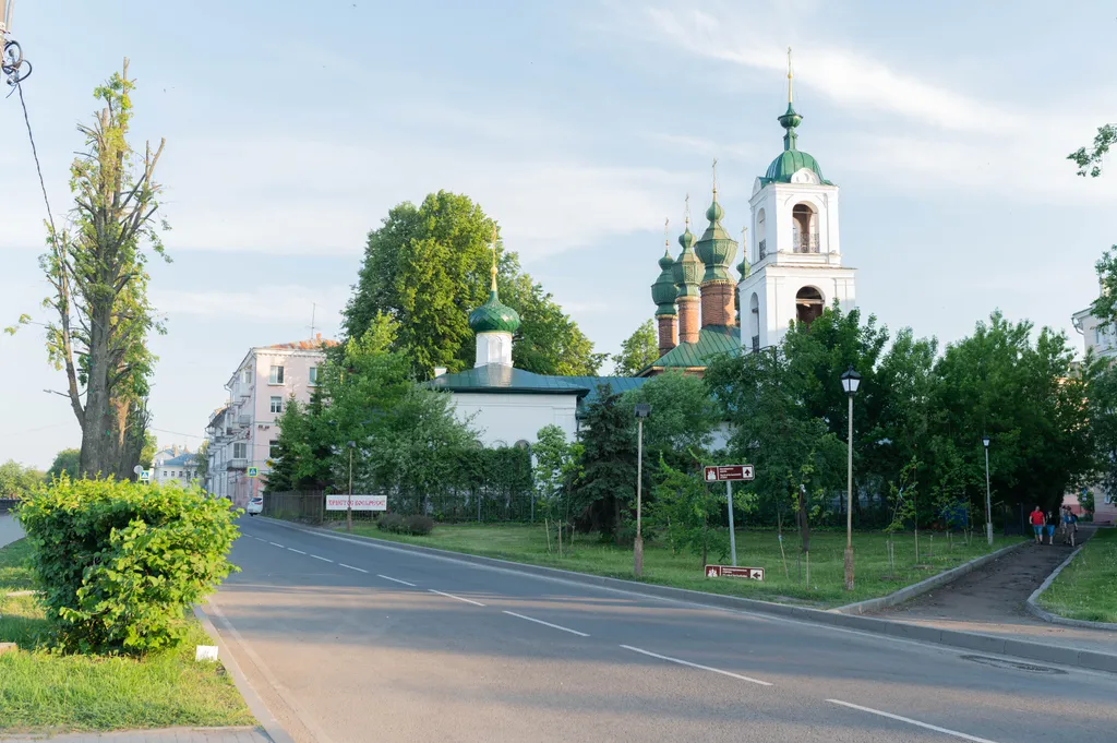 Солнечная семейная двушка в сталинке у Волги, Флотского и храмов