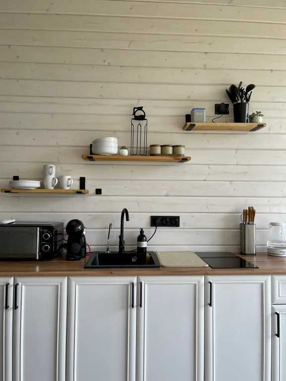 Коттедж Дом на берегу реки Волхов — Юшково