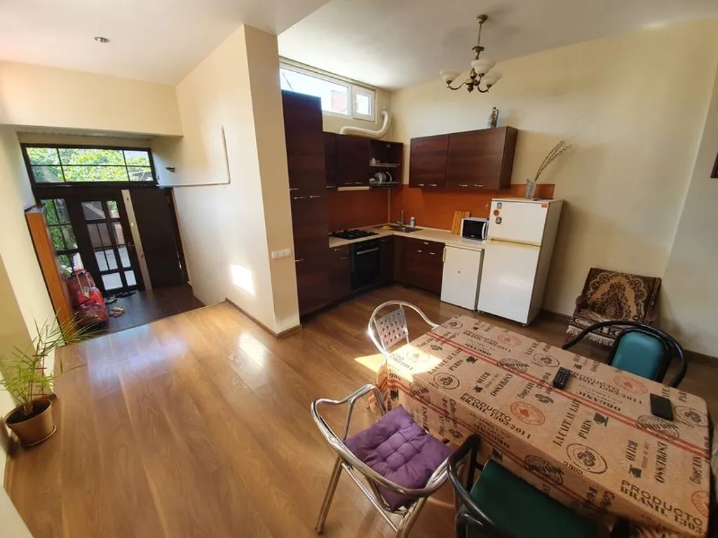 Просторный двухкомнатный дом в санаторной зоне