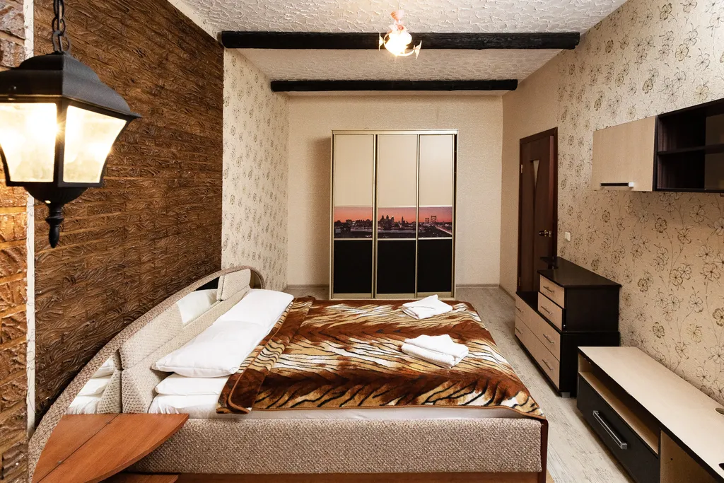 4-комнатная Квартира — аренда посуточно в Кировск