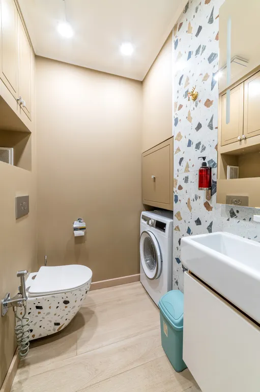 Двухуровневый апартамент около моря с бассейном в ЖК Морской квартал