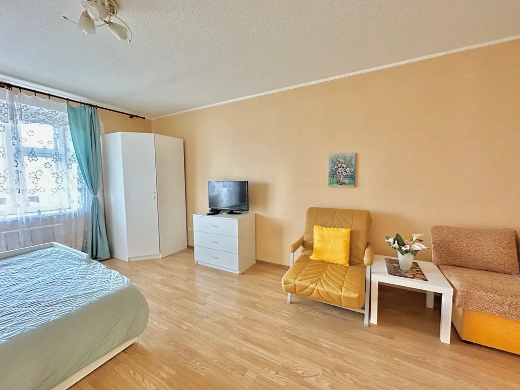 Апартаменты возле торгового центра Макси