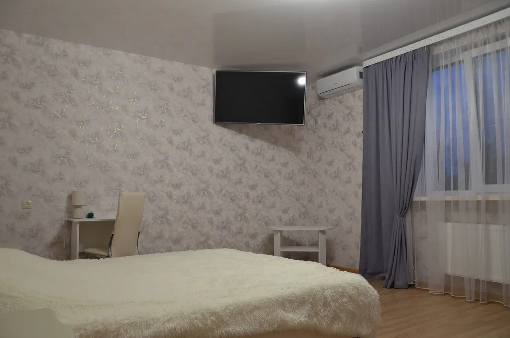 Коттедж Пол дома с отдельным входом и двором — аренда посуточно в Саки