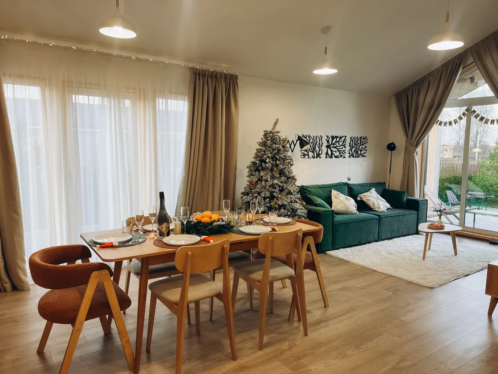 Большой уютный дом для приятных вечеров