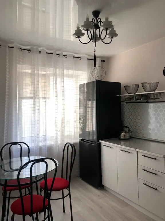 Трёхкомнатная квартира в центре Арбеково