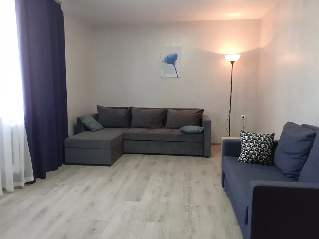 Квартира в спальном районе в 7 мин. до песчаного пляжа — аренда посуточно в Феодосия