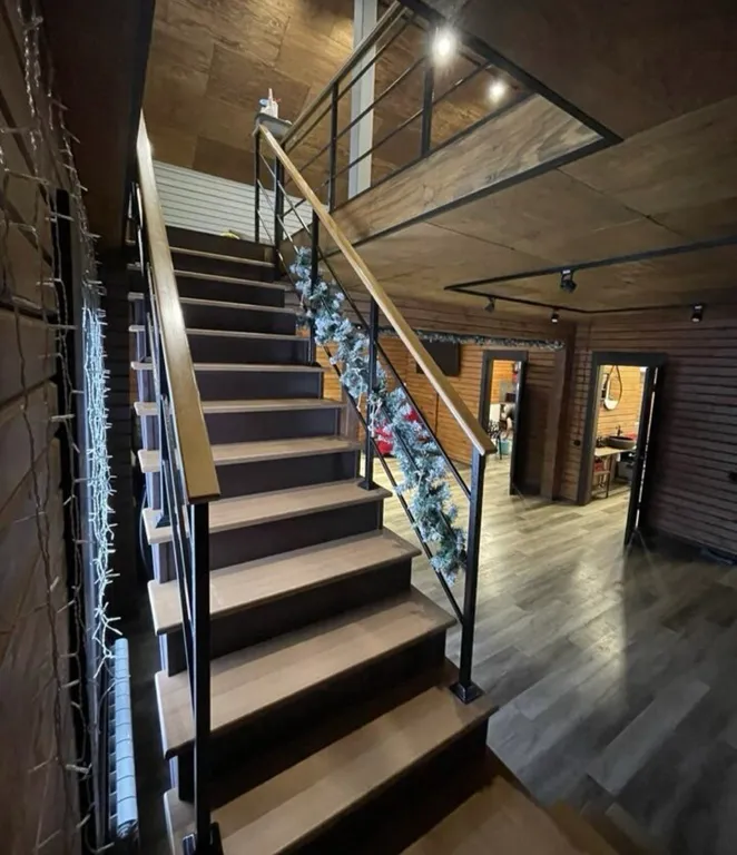 Уютный дом из дерева