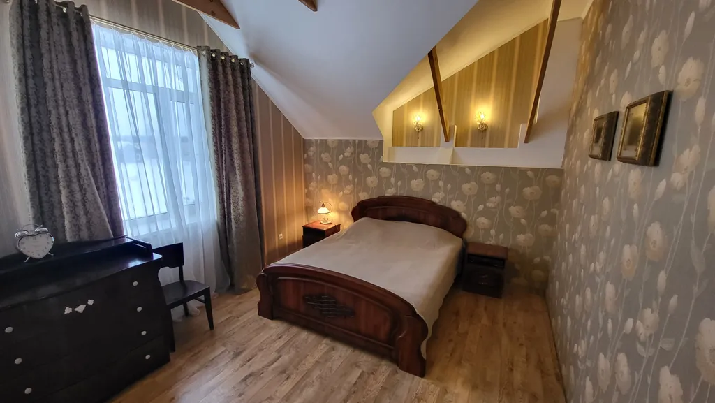 Коттедж Огромный коттедж с бассейном и баней — Богородск