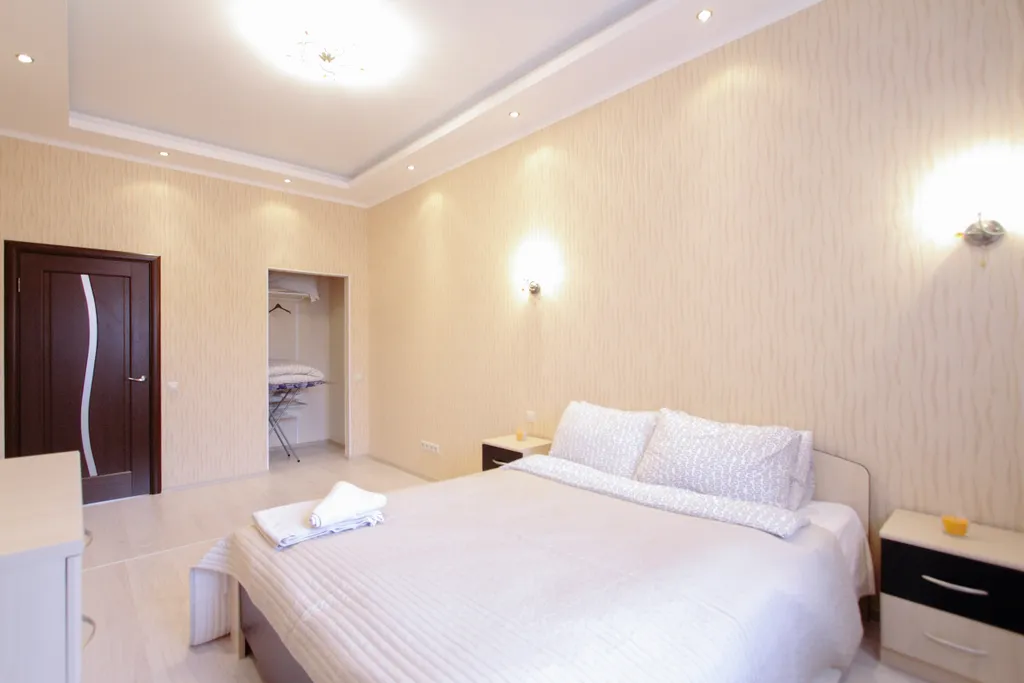 Двухкомнатная квартира с большой гостиной и балконом