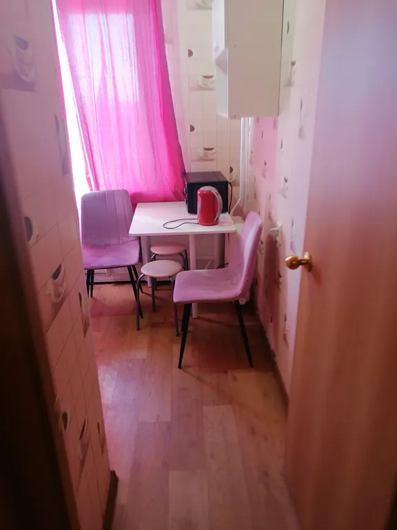 2-комнатная квартира с 3мя 2х спальными и диваном