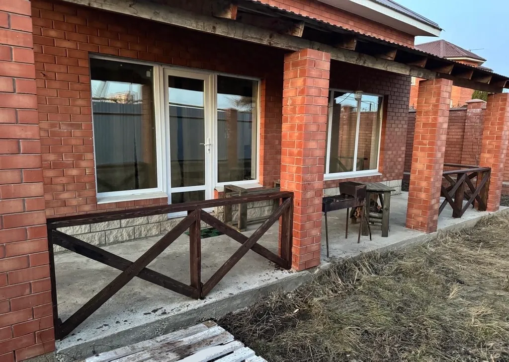 Дом в 1 километре от города