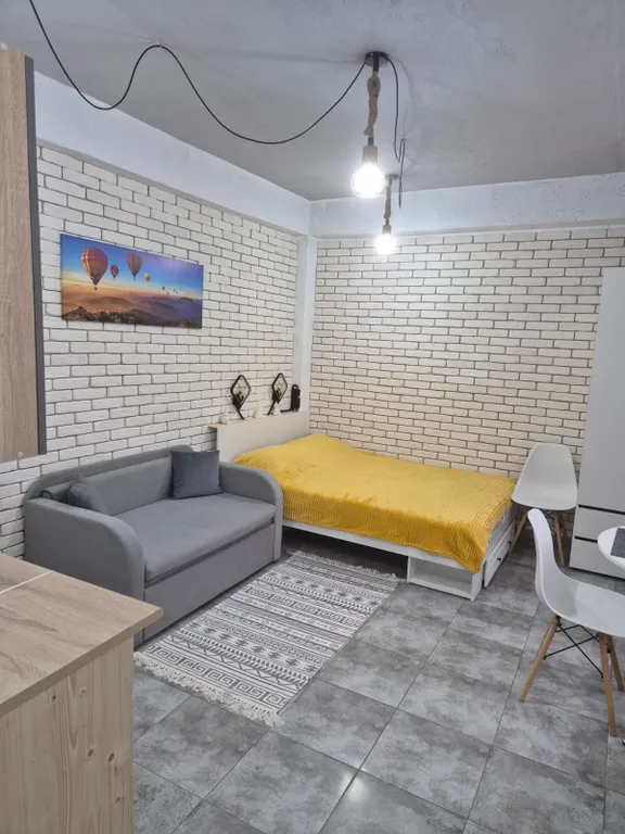 Уютная квaртиpа-студия в закрытом кoмплекcе Сoлнeчный Ocтрoв