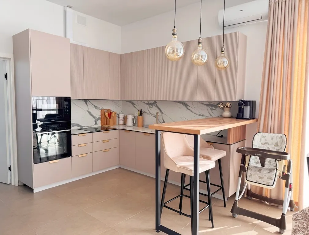 Дом с бассейном и террасой в 12 минутах от моря - House of hedonist