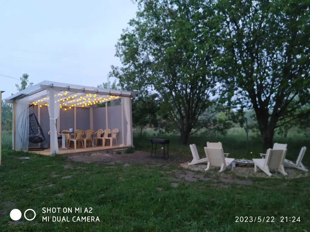 Домик в лесу с собственной горячей купелью 15 минут до центра города