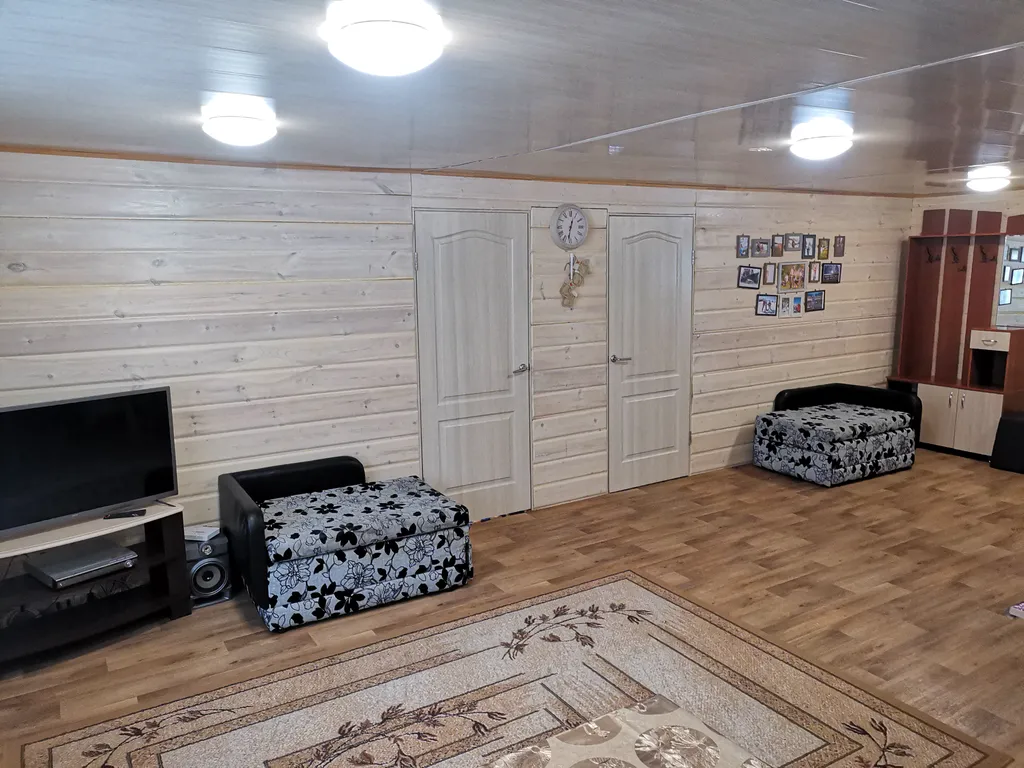 Дом Романтика у реки