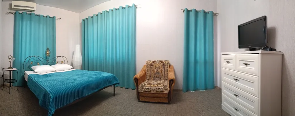 Дом - вилла - коттедж 5 спален
На территории бассейн