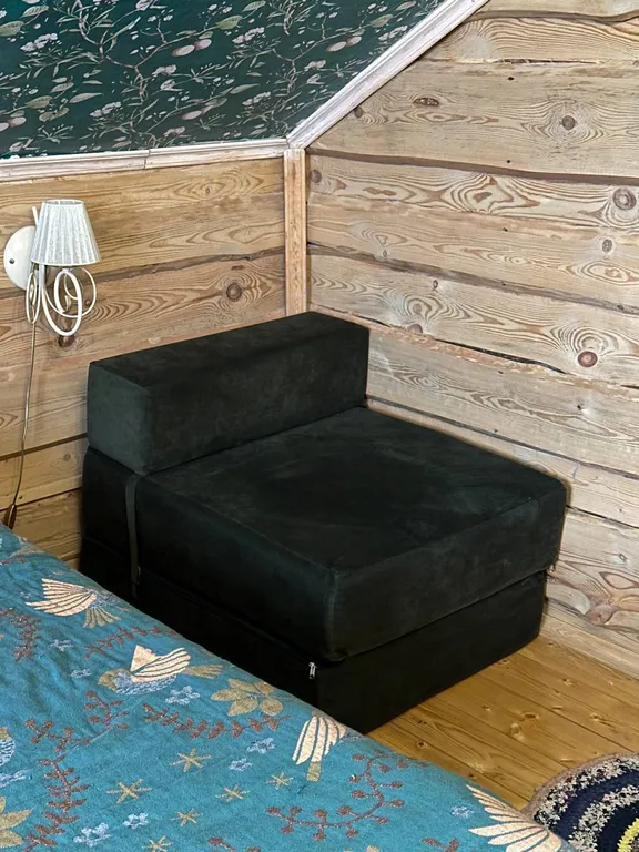 Просторный, уютный деревянный дом в центре города, возле реки и озера