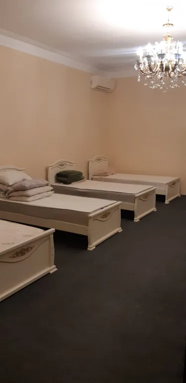 8-комнатный Дом